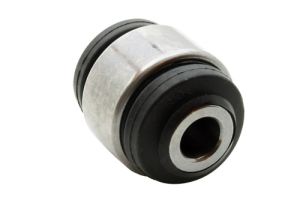 Bush rear hub knuckle upper Range Rover L322 RHF000260