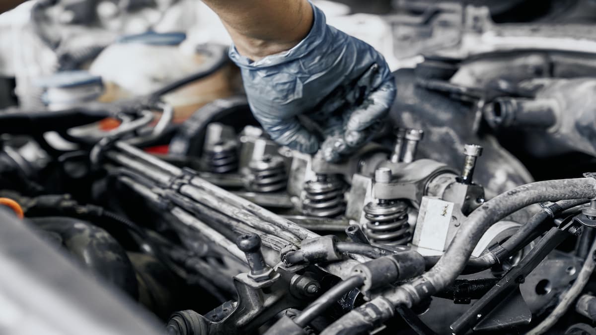 What Are the Pros of Buying Land Rover Parts Online